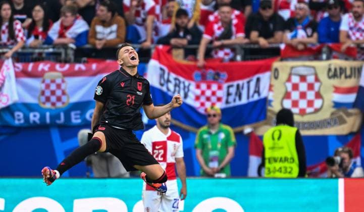 Hamburg, Germany, 190624. Volksparkstadion. UEFA EURO, EM, Europameisterschaft,Fussball 2024. Croatia - Albania, match of the second round of the European Championship, EM, Europameisterschaft group B. In the photo: Kristjan Asllani. Photo: Ante Cizmic CROPIX Hamburg Germany Copyright: xxAntexCizmicx hrvatska_albanija284-190624