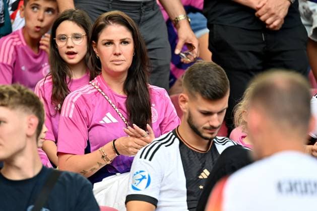 19 06 2024, xjrdrx, European Football Championship 2024, Germany Hungary emspor, v l Lina Kimmich, wife of Joshua Kimmich German National Football Team DFB DFL DFB REGULATIONS PROHIBIT ANY USE OF PHOTOGRAPHS as IMAGE SEQUENCES and or QUASI VIDEO Stuttgart