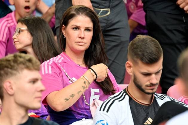 19 06 2024, xjrdrx, European Football Championship 2024, Germany Hungary emspor, v l Lina Kimmich, wife of Joshua Kimmich German National Football Team DFB DFL DFB REGULATIONS PROHIBIT ANY USE OF PHOTOGRAPHS as IMAGE SEQUENCES and or QUASI VIDEO Stuttgart
