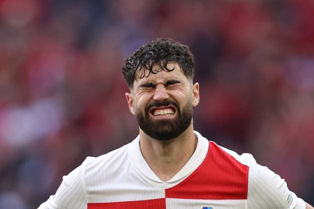 Sport Themen der Woche KW25 Josko Gvardiol of Croatia looks dejected on the final whistle Croatia v Albania, UEFA European Championship, EM, Europameisterschaft 2024, Group B, Football, Volksparkstadion, Hamburg, Germany, 19 Jun 2024 EDITORIAL USE ONLY No use with unauthorised audio, video, data, fixture lists, club league logos or live services. Online in-match use limited to 120 images, no video emulation. No use in betting, games or single club league player publications.  Copyright: xPaulxCurrie Shutterstockx 14543648gy