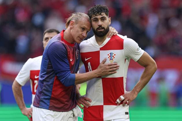 Josko Gvardiol of Croatia looks dejected on the final whistle Croatia v Albania, UEFA European Championship, EM, Europameisterschaft 2024, Group B, Football, Volksparkstadion, Hamburg, Germany, 19 Jun 2024 EDITORIAL USE ONLY No use with unauthorised audio, video, data, fixture lists, club league logos or live services. Online in-match use limited to 120 images, no video emulation. No use in betting, games or single club league player publications. Copyright: xPaulxCurrie Shutterstockx 14543648gp