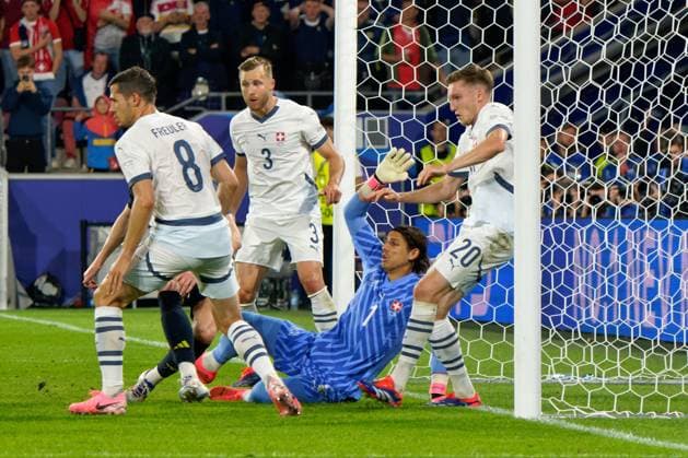 Yann Sommer of Swiss during UEFA EURO, EM, Europameisterschaft,Fussball 2024 - Scotland vs Switzerland, UEFA European Football Championship in Colony, Germany, June 19 2024  Copyright: xEmmanuelexMastrodonato IPAxSportx xx IPA_47288402 IPA_Agency_IPA47288402