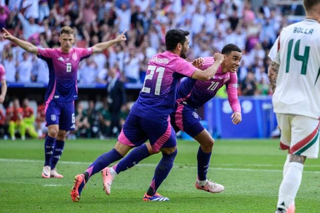 240619 Jamal Musiala of Germany celebrates after scoring 1 0 during the UEFA Euro 2024 Football Championship match between Germany and Hungary on June 19, 2024 in Stuttgart Photo Jesper Zerman BILDBYRAN kod JZ JZ0542 fotboll football soccer fotballs em europamästerskap em uefa euro uefa european football championship euro 2024 tyskland germany hungary bbeng jubel  Copyright: JESPERxZERMAN BB240619JZ218