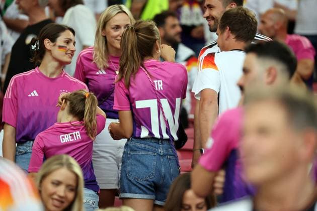 19 06 24 Germany Hungary Germany, Stuttgart, 19 06 2024, Football, UEFA Euro 2024, Germany Hungary Lena Wurzenberger Girlfriend of Julian Nagelsmann Coach Germany