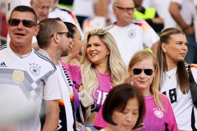 19 06 24 Germany Hungary Germany, Stuttgart, 19 06 2024, Football, UEFA Euro 2024, Germany Hungary Lea Prinz girlfriend Maximilian Mittelstädt Germany with girlfriend Lea Prinz
