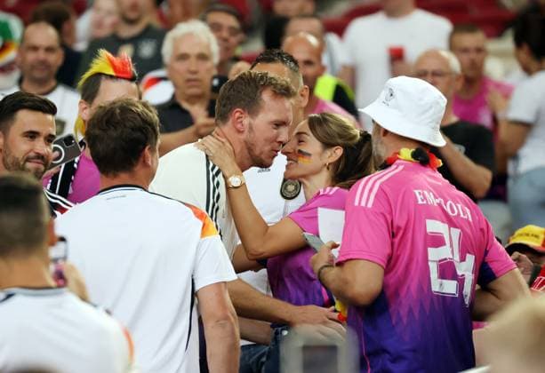 19 06 24 Germany Hungary Germany, Stuttgart, 19 06 2024, Football, UEFA Euro 2024, Germany Hungary Julian Nagelsmann Coach Germany with girlfriend Lena Wurzenberger