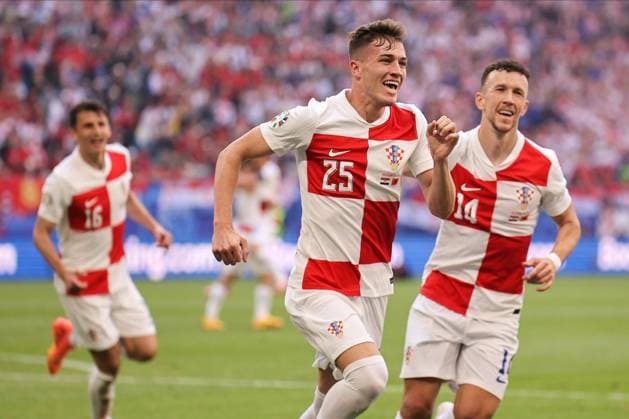 UEFA EURO, EM, Europameisterschaft,Fussball 2024: Croatia Vs Albania in Germany - 19 Jun 2024 Players of Croatia celebrate after scoring a goal during the UEFA Euro 2024 group stage match between Croatia and Albania at Volksparkstadion. Final score; Croatia 2:2 Albania. Hamburg Germany Copyright: xSergeixMikhailichenkox xSOPAxImagesx Mikhailichenko_Cro-Alb41