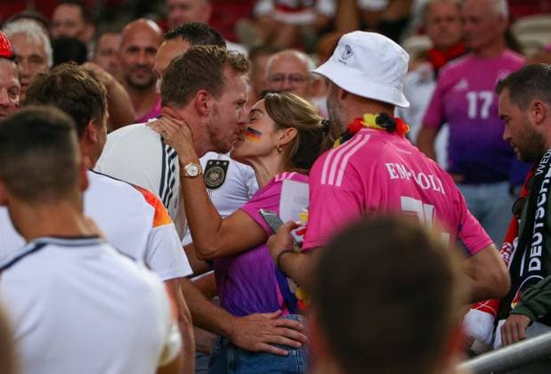 BAU 19 06 2024 Stuttgart Soccer EM 2024 Germany vs Hungary, f l Coach Julian Nagelsmann GER kisses his girlfriend Lena Wurzenberger