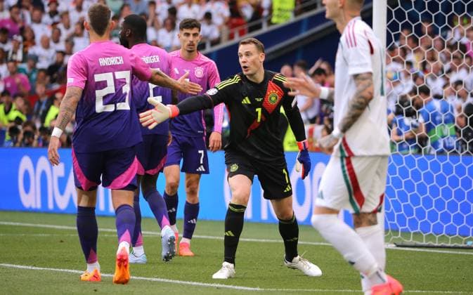 BAU 19 06 2024 Stuttgart Football EM 2024 Germany vs Hungary, Manuel Neuer GER, center