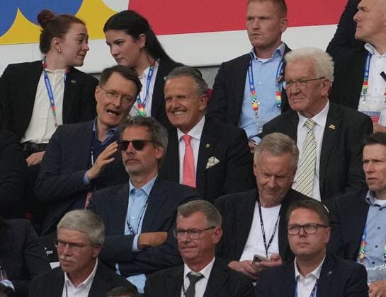 GER, EM UEFA 2024, Group A, Germany vs Hungary 19 06 2024, Stuttgart Arena, Stuttgart, GER, EM UEFA 2024, Group A, Germany vs Hungary, in the picture Karl Wilhelm Lauterbach, Federal Minister of Health , Winfried Kretschmann, Minister President of Baden Württemberg nordphotoxGmbHx xBratic nph00250