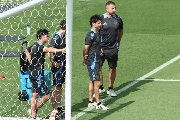 Argentina s team s coach assistant Walter Samuel R , Pablo Aimar and Roberto Ayala L during a training session of national team ahead the match against Canada for the Copa America USA 2024, group A, group stage, at Kennesaw University Sports Field, near Atlanta city, on June 19, 2024 KENNESAW UNITED STATES Copyright: xALEJANDROxPAGNIx