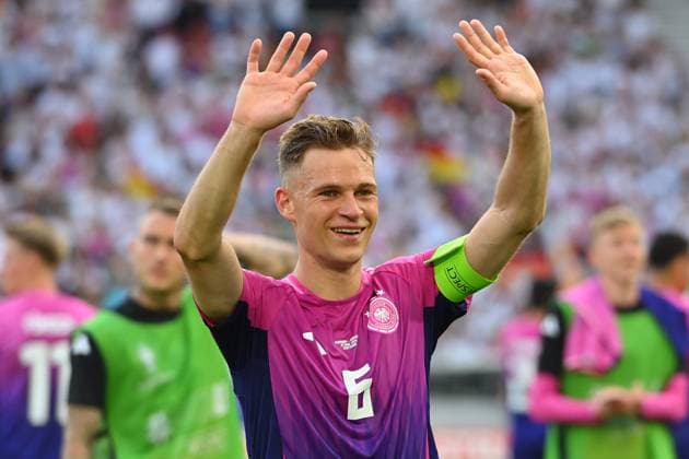 Joshua KIMMICH GER after the end of the match, gesture,waving to the fans,football fans action,single image,cropped single motif,half figure,half figure group phase group A Germany GER Hungary HUN 2 0 on 19 06 2024, Stuttgart Arena Football UEFA EURO 2024 GERMANY from 14 06 2024 14 07 2024