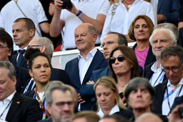 19 06 2024, xjrdrx, European Football Championship 2024, Germany Hungary emspor, v l UEFA President Aleksander Äaeferin Ceferin Federal Chancellor Olaf Scholz SPD Britta Ernst SPD Politician and wife of Olaf Scholz Sports Director Rudi Voeller Völler DFB DFL DFB REGULATIONS PROHIBIT ANY USE OF PHOTOGRAPHS as IMAGE SEQUENCES and or QUASI VIDEO Stuttgart