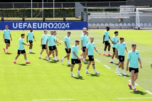 DEU, FIFA, EM 2024, Oestereicch Training, 20 06 2024, Hertha BSC amateur stadium, Berlin, DEU, FIFA, EM 2024, Oestereicch Training, in the picture Austria player circle Photo Juergen Engler nordphoto GmbH nordphotoxGmbHx xEngler nph00076