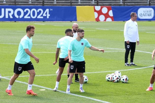 DEU, FIFA, EM 2024, Oestereicch Training, 20 06 2024, amateur stadium of Hertha BSC, Berlin, DEU, FIFA, EM 2024, Oestereicch Training, in the picture Romano Schmid Austria 18 Photo Juergen Engler nordphoto GmbH nordphotoxGmbHx xEngler nph00076
