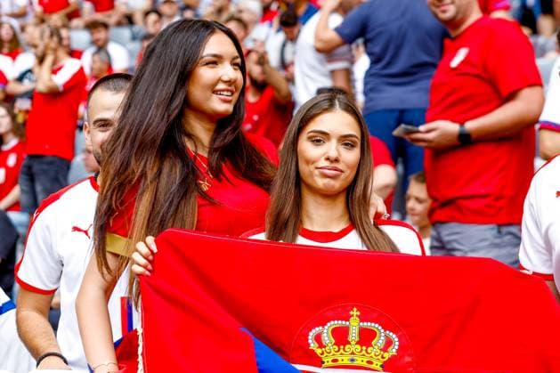 MUNCHEN, 20-06-2024, Allianz Arena. European Football Championship Euro2024, Group stage match no.18 between Slovenia and Serbia, fans of Serbia Slovenia - Serbia (Euro2024)  x25540463x Copyright: