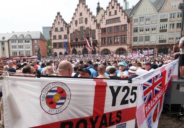 Fans vor dem Spiel der Fußball-Europameisterschaft EURO 2024 Dänemark-England in Frankfurt am Main , Hessen , Deutschland . Juni 20, 2024. Copyright: xx