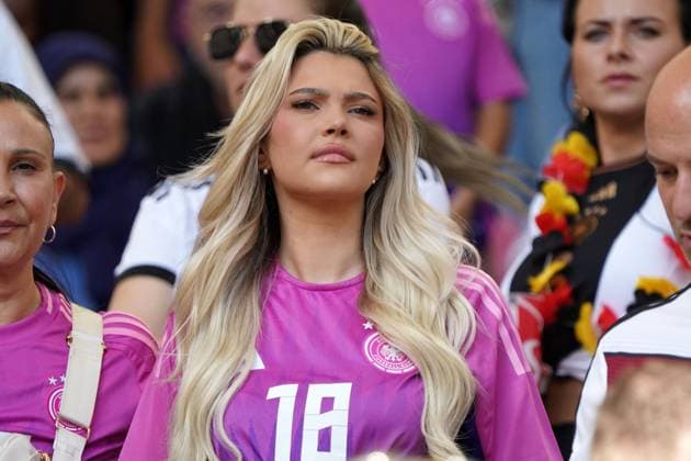 EURO 2024, Football, UEFA Euro 2024, EM 2024, Group stage, Group A, Germany Hungary, 19 06 2024, Stuttgartarena Stuttgart Lea Prinz, girlfriend Maximilian Mittelstädt Germany, action, single image