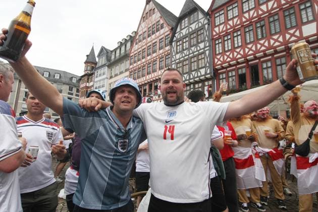 Fans vor dem Spiel der Fußball-Europameisterschaft EURO 2024 Dänemark-England in Frankfurt am Main , Hessen , Deutschland . Juni 20, 2024. Copyright: xx