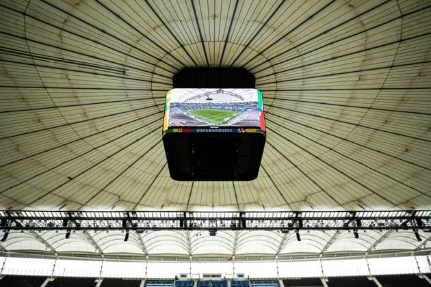 UEFA EURO 2024 Denmark England 20 06 2024 Stadium in Frankfurt until the start of the match, screen under the roof UEFA EURO 2024 Denmark England Frankfurt Arena, Frankfurt am Main 20 06 2024 Copyright: xBEAUTIFULxSPORTS Buriakovx