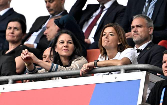 20 06 2024, Football UEFA EURO 2024, preliminary round, Group C, Slovenia Serbia, in the Munich Football Arena Federal Foreign Minister Annalena Baerbock Germany among the spectators in the main stand