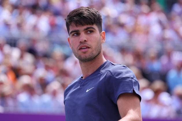 20th June 2024; Cinch Championships, Queens Club, West Kensington, London, England: Cinch Championships Queens Club, Day 4; Carlos Alcaraz (ESP) looks towards his coaches in his mens singles match against Jack Draper (GBR)  ActionPlus12657200 JohnxPatrickxFletcher