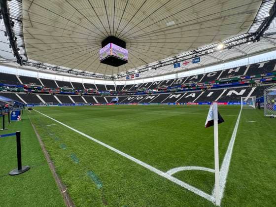 The roof is closed in the Frankfurt EM Arena and will remain so until Monday due to possible thunderstorms, so that the match between Germany and Switzerland on Sunday Frankfurt 20 06 2024 England vs Denmark, EURO2024 M17, Group C, EM Arena Frankfurt