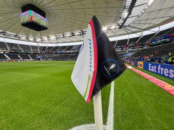 Corner flag in the EM Stadium Frankfurt and the roof closed until Monday due to bad weather Frankfurt 20 06 2024 England vs Denmark, EURO2024 M17, Group C, EM Arena Frankfurt