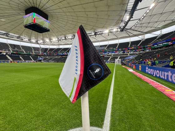 Corner flag in the EM Stadium Frankfurt and the roof closed until Monday due to bad weather Frankfurt 20 06 2024 England vs Denmark, EURO2024 M17, Group C, EM Arena Frankfurt