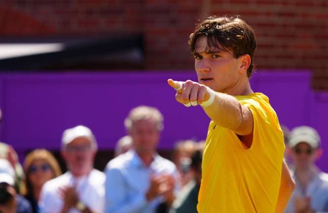 Jack Draper celebrates his win over Carlos Alcaraz Cinch Championships, Day 4, Tennis, Queen s Club, London, UK - 20 June 2024  Copyright: xJavierxGarcia Shutterstockx 14543333p