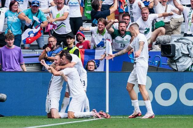 UEFA EURO 2024 Slovenia Serbia 20 06 2024 Cheers for 1 0 by Zan Karnicnik Slovenia, 2 UEFA EURO 2024 Slovenia Serbia Munich Football Arena, Munich on 20 06 2024 Copyright: xBEAUTIFULxSPORTS Wunderlx