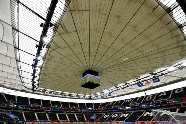 20 06 2024, xscotx, European Football Championship 2024, Denmark England, emspor, v l Deutsche Bank Park Waldstadion Frankfurt Arena stadium view interior, lawn, grandstand with closed roof stadium roof Frankfurt am Main
