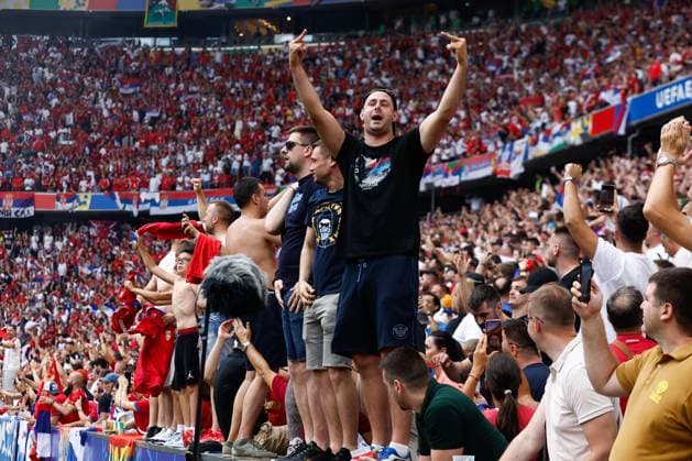 MUNCHEN, 20-06-2024, Allianz Arena. European Football Championship Euro2024, Group stage match no.18 between Slovenia and Serbia, fans Slovenia - Serbia (Euro2024)  x25541906x Copyright:
