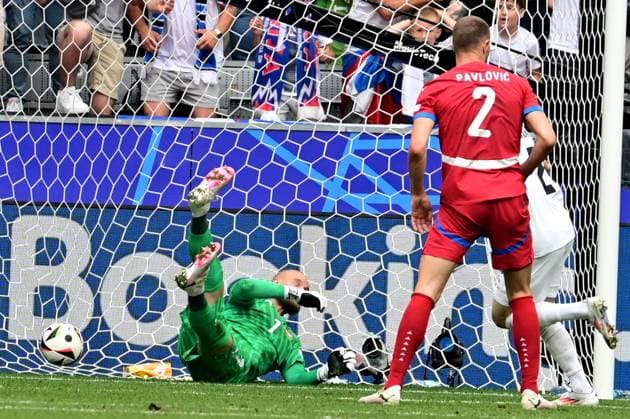 Munich, Germany, June 20st 2024: Zan Karnicnik of Slovenia (R) score during the UEFA EURO, EM, Europameisterschaft,Fussball 2024 football match between Slovenia and Serbia at Munich Football Arena, Munich, Germany. (Igor Kupljenik SPP)  Copyright: xIgorxKupljenikx xSPPx spp-en-IgKuSp-IKO_0925
