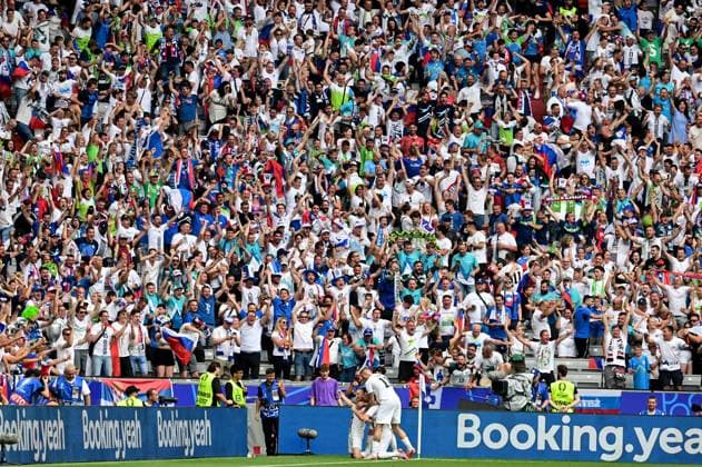 Munich, Germany, June 20st 2024: Zan Karnicnik of Slovenia (R) score and celebrate during the UEFA EURO, EM, Europameisterschaft,Fussball 2024 football match between Slovenia and Serbia at Munich Football Arena, Munich, Germany. (Igor Kupljenik SPP) Copyright: xIgorxKupljenikx xSPPx spp-en-IgKuSp-IKO_0935