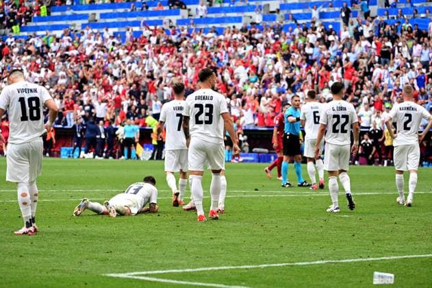 Munich, Germany, June 20st 2024: Team Slovenia during the UEFA EURO, EM, Europameisterschaft,Fussball 2024 football match between Slovenia and Serbia at Munich Football Arena, Munich, Germany. (Igor Kupljenik SPP) Copyright: xIgorxKupljenikx xSPPx spp-en-IgKuSp-IKO_0982