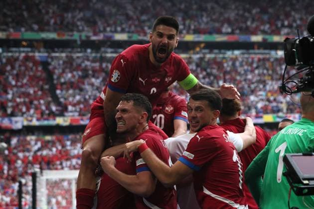 Sport Bilder des Tages SLOVENIA vs SERBIA ALEKSANDAR MITROVIC, Serbian football player, at the match against Slovenia at Munich arena, Munich 20.06.2024. MN Press FOOTBALL, UEFA, SERBIA, SLOVENIA Munich Munich arena Germany Copyright: xMarkoxMetlasx xMNxPressx