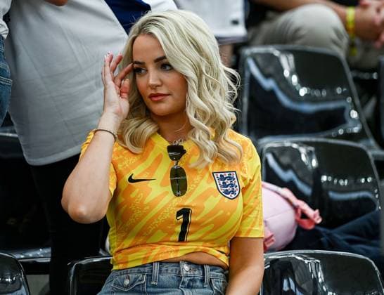 20 06 2024, xpsx, UEFA Euro 2024 preliminary round, Denmark England v l Megan Davison Pickford wife Jordan Pickford England DFL DFB REGULATIONS PROHIBIT ANY USE OF PHOTOGRAPHS as IMAGE SEQUENCES and or QUASI VIDEO emspor Frankfurt