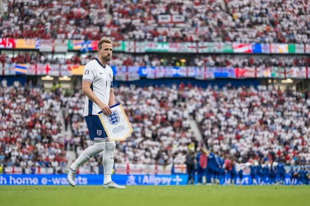 240620 Harry Kane of England ahead of the UEFA Euro 2024 Football Championship match between Denmark and England on June 20, 2024 in Frankfurt Photo Mathias Bergeld BILDBYRAN code MB MB0939 fotboll football soccer fotballs em europamästerskap em uefa euro uefa european football championship euro 2024 danmark denmark england bbeng  Copyright: MATHIASxBERGELD BB240620MB038