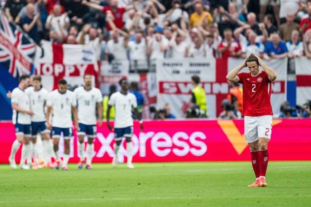 240620 Joachim Christian Andersen of Denmark looks dejected after 0 1 during the UEFA Euro 2024 Football Championship match between Denmark and England on June 20, 2024 in Frankfurt Photo Mathias Bergeld BILDBYRAN code MB MB0939 fotboll football soccer fotballs em europamästerskap em uefa euro uefa european football championship euro 2024 danmark denmark england bbeng depp  Copyright: MATHIASxBERGELD BB240620MB052