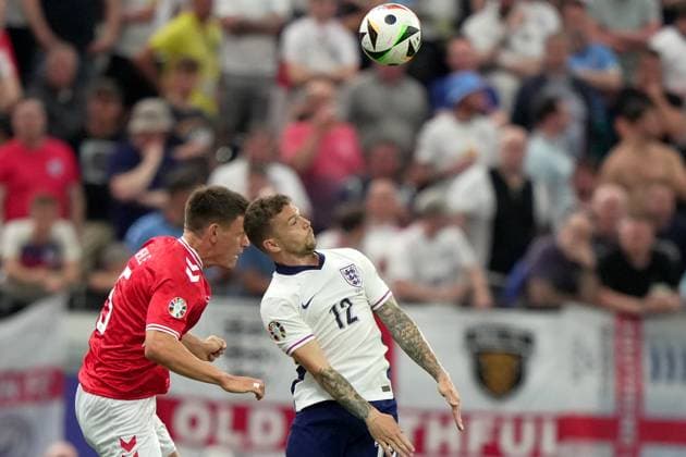 Denmark s Joakim Maehle fight for the ball with England s Kieran Trippier during the Euro 2024 soccer match between Denmark and England at the Frankfurt Arena , Frankfurt , Germany - Thursday 20 June 2024. - Soccer .  Copyright: xSpada LaPressex