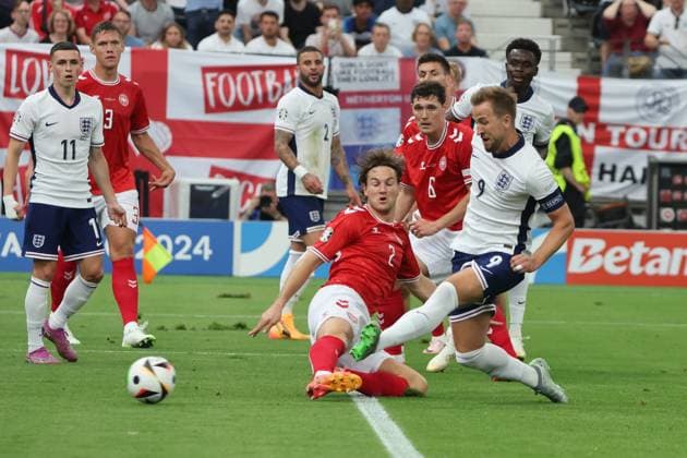 Goal for 0 1 by Harry Kane England, No. 9 in duel with Joachim Andersen Denmark, No. 2 , Preliminary round match M17, DEN ENG, Group C, European Football Championship, Denmark vs England European Football Championship, Denmark vs England, Frankfurt, 20 06 2024,