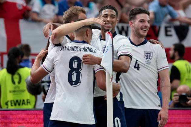 Denmark v England: Group C - UEFA EURO, EM, Europameisterschaft,Fussball 2024 Harry Kane, Trent Alexander-Arnold, Jude Bellingham and Declan Rice of England celebrate 1st goal during the UEFA EURO 2024 group stage match between Denmark and England at Frankfurt Arena on June 20, 2024 in Frankfurt am Main, Germany. Frankfurt am Main Frankfurt Arena Germany Germany Copyright: xRichardxSellers Sportsphoto APLx 14041722