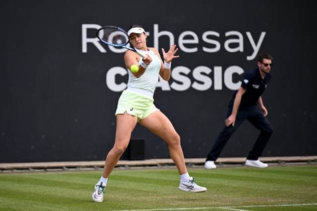 Caroline Dolehide of the USA in action during her second round match Rothesay Classic Birmingham, Day 4, Tennis, Edgbaston Priory Club, Birmingham, UK - 20 June 2024  Copyright: xAnnaxGowthorpe Shutterstockx 14543327bz