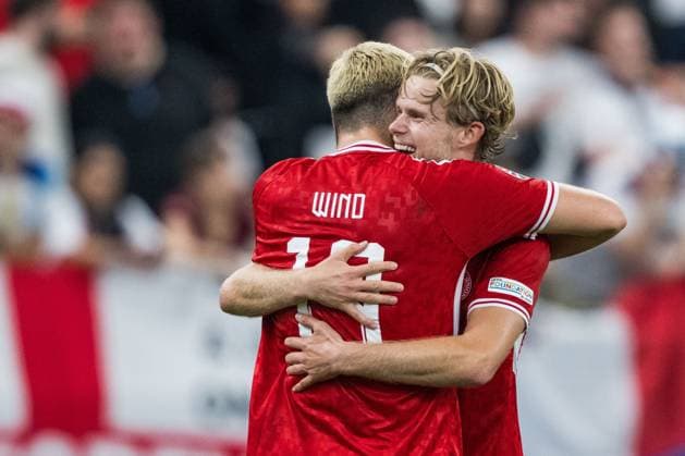 240620 Morten Hjulmand and Jonas Wind of Denmark celebrate after 1 1 during the UEFA Euro 2024 Football Championship match between Denmark and England on June 20, 2024 in Frankfurt Photo Mathias Bergeld BILDBYRAN kod MB MB0939 fotboll football soccer fotballs em europamästerskap em uefa euro uefa european football championship euro 2024 danmark denmark england bbeng jubel  Copyright: MATHIASxBERGELD BB240620MB071