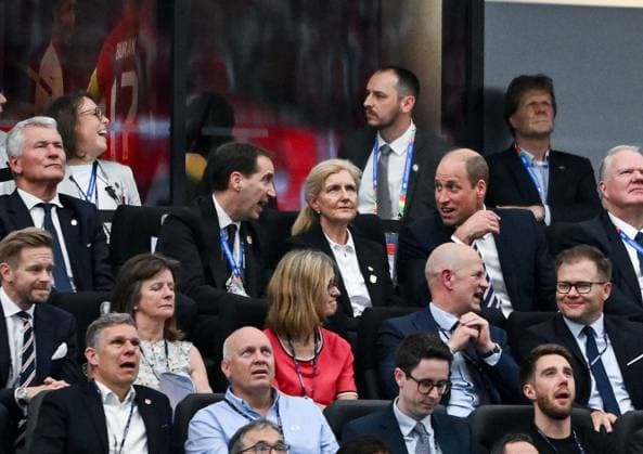 20 06 2024, xpsx, UEFA Euro 2024 preliminary round, Denmark England v l Prince of Wales William after the 1 1 equalizer DFL DFB REGULATIONS PROHIBIT ANY USE OF PHOTOGRAPHS as IMAGE SEQUENCES and or QUASI VIDEO emspor Frankfurt