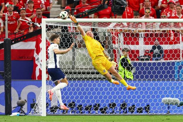 Jordan Pickford of England saves Denmark v England, UEFA European Championship, EM, Europameisterschaft 2024, Group C, Football, Frankfurt Arena, Frankfurt, Germany, 20 Jun 2024 EDITORIAL USE ONLY No use with unauthorised audio, video, data, fixture lists, club league logos or live services. Online in-match use limited to 120 images, no video emulation. No use in betting, games or single club league player publications. Copyright: xKieranxMcManus Shutterstockx 14543690bl