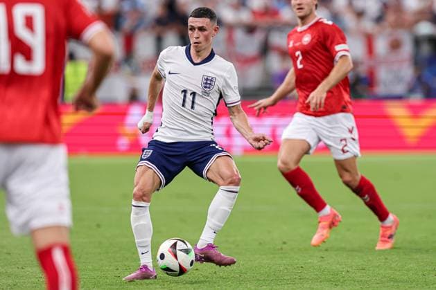 2024-06-20 Denmark v England - Group C - UEFA EURO, EM, Europameisterschaft,Fussball 2024 FRANKFURT, GERMANY - JUNE 20: Phil Foden of England makes a pass during the Group C - UEFA EURO 2024 match between Denmark and England at Deutsche Bank Park on June 20, 2024 in Frankfurt, Germany. (Photo by Peter Lous BSR Agency) Frankfurt Germany Content not available for redistribution in The Netherlands directly or indirectly through any third parties. Copyright: xBSRxAgencyx