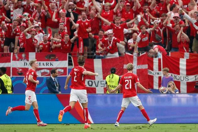 Denmark v England UEFA EURO, EM, Europameisterschaft,Fussball 2024 Group C Morten Hjulmand of Denmark celebrates scoring his side?s 1st goal during the UEFA Euro 2024 Group C match between Denmark and England at the Deutsche Bank Park, Frankfurt Copyright: xPaulxChestertonx FIL-20272-0111 UK Newspapers OUT