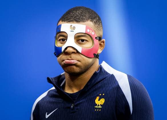 LEIPZIG - Kylian Mbappe during a training session of the France national football team at the Leipzig Stadium on June 20, 2024 in Leipzig, Germany. France is preparing for the group match at the European Football Championship in Germany against the Netherlands. ANP KOEN VAN WEEL UEFA EURO, EM, Europameisterschaft,Fussball 2024 Germany 2024 xVIxANPxSportx xxANPxIVx 501595391 originalFilename: 501595391.jpg